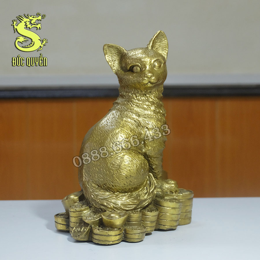 Tượng mèo phong thủy bằng đồng vàng